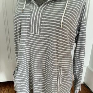 Tommy Hilfiger Gray & White Striped Crewneck Top